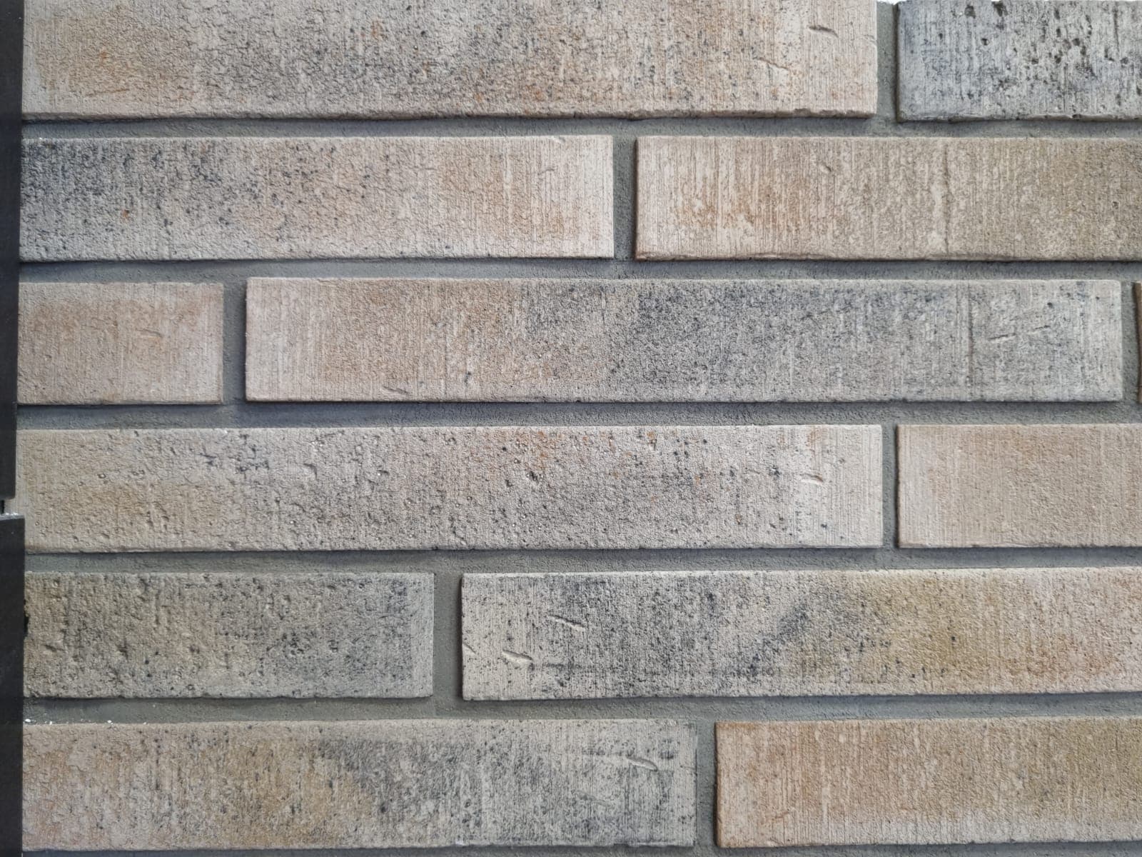 Камень искусственный под ригель Redstone Флэт Брик (40) 363*52 мм - Image 1