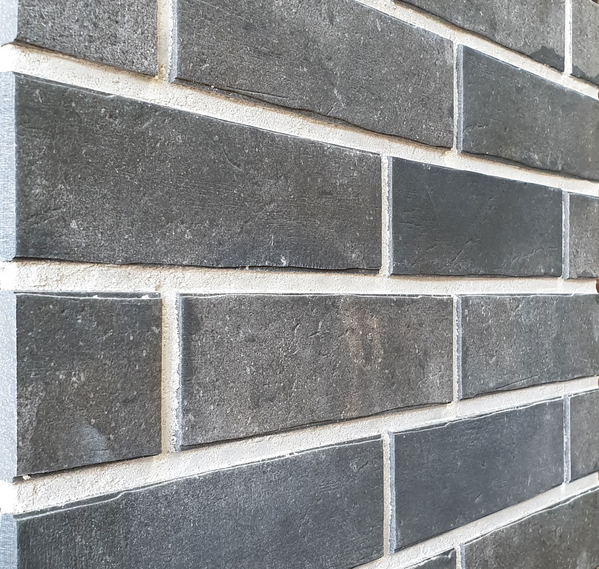 Плитка фасадная клинкерная Interbau Brickloft INT576 Anthrazit, 240*71*10 мм - Image 2